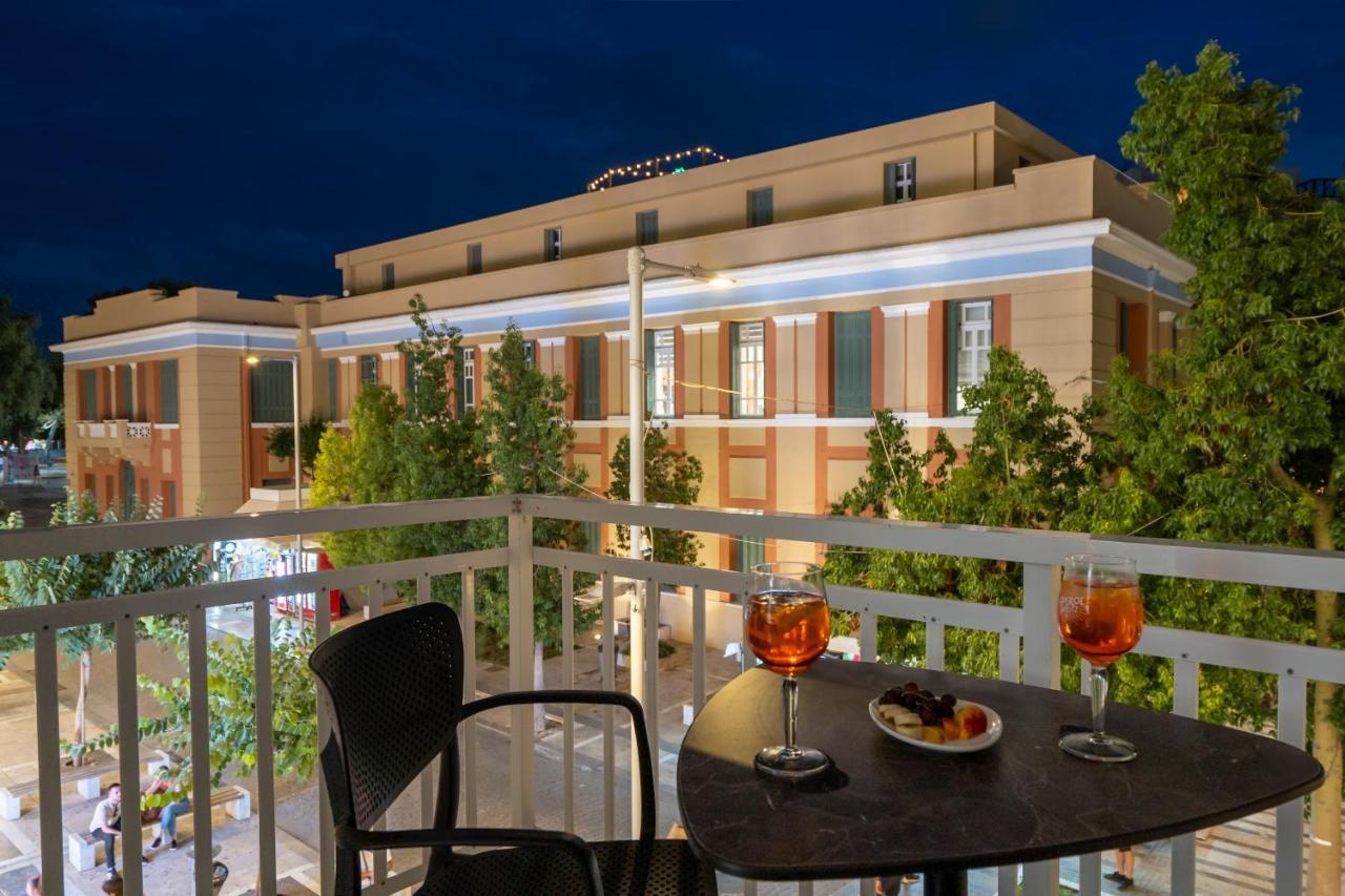 Luxury Suite In Downtown Heraklion Exteriör bild