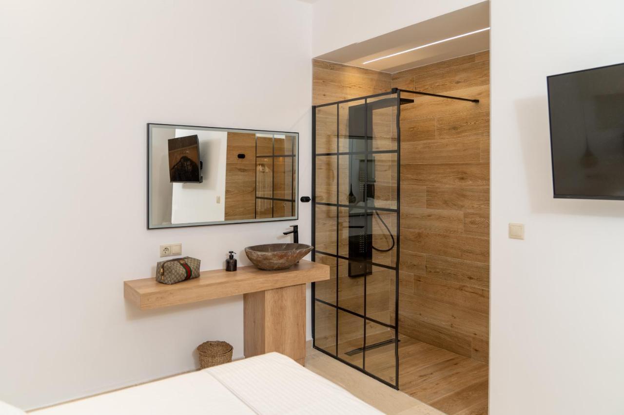 Luxury Suite In Downtown Heraklion Exteriör bild