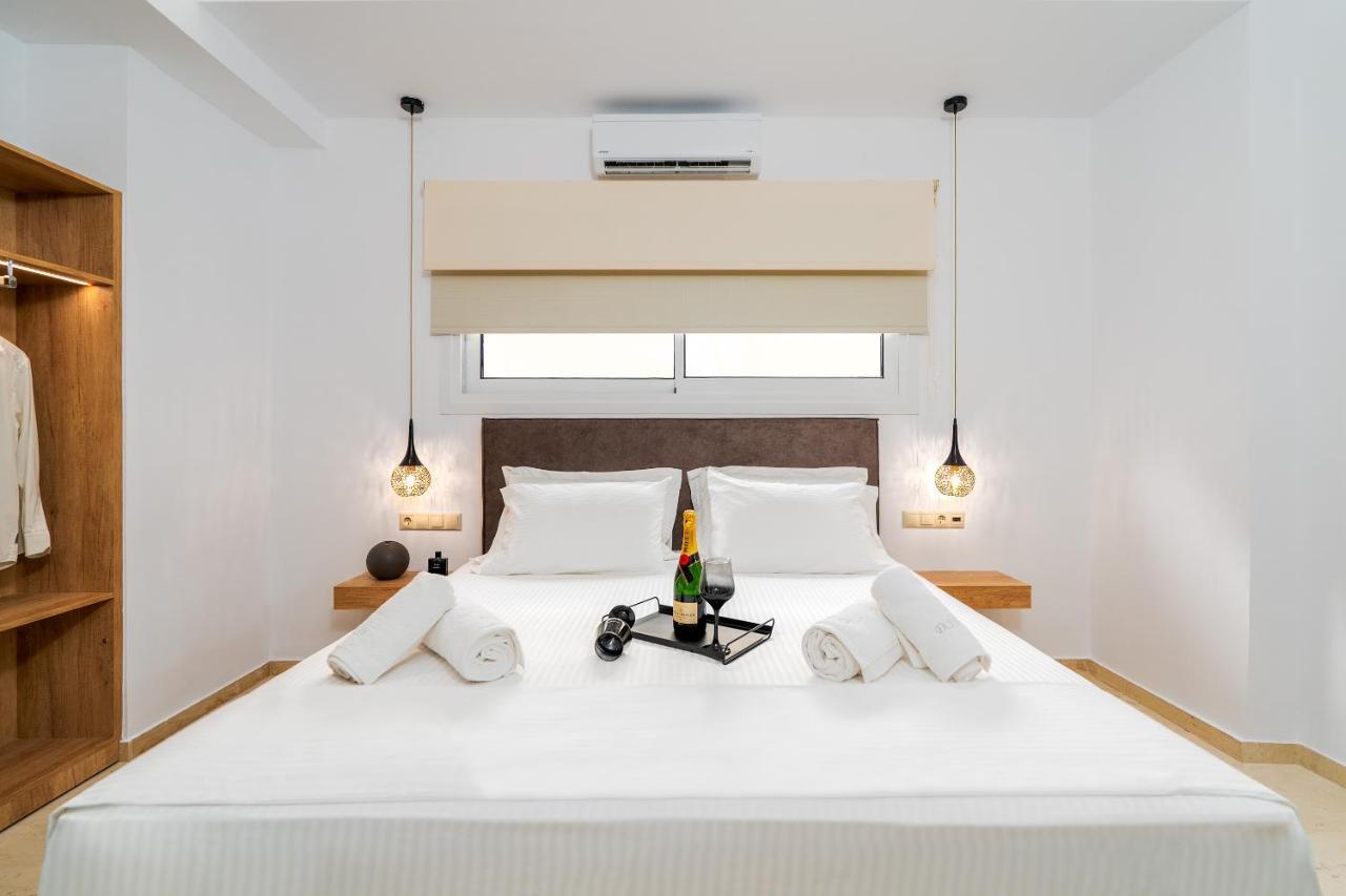 Luxury Suite In Downtown Heraklion Exteriör bild