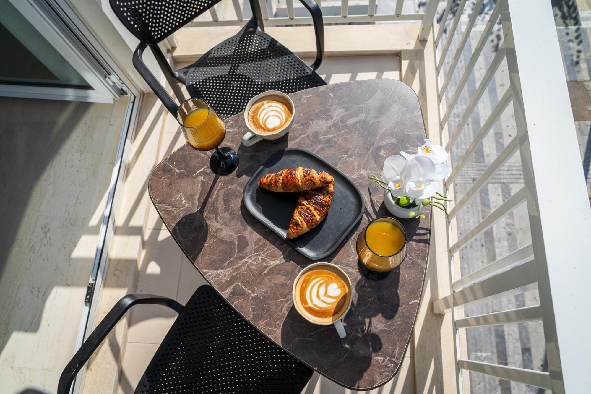Luxury Suite In Downtown Heraklion Exteriör bild