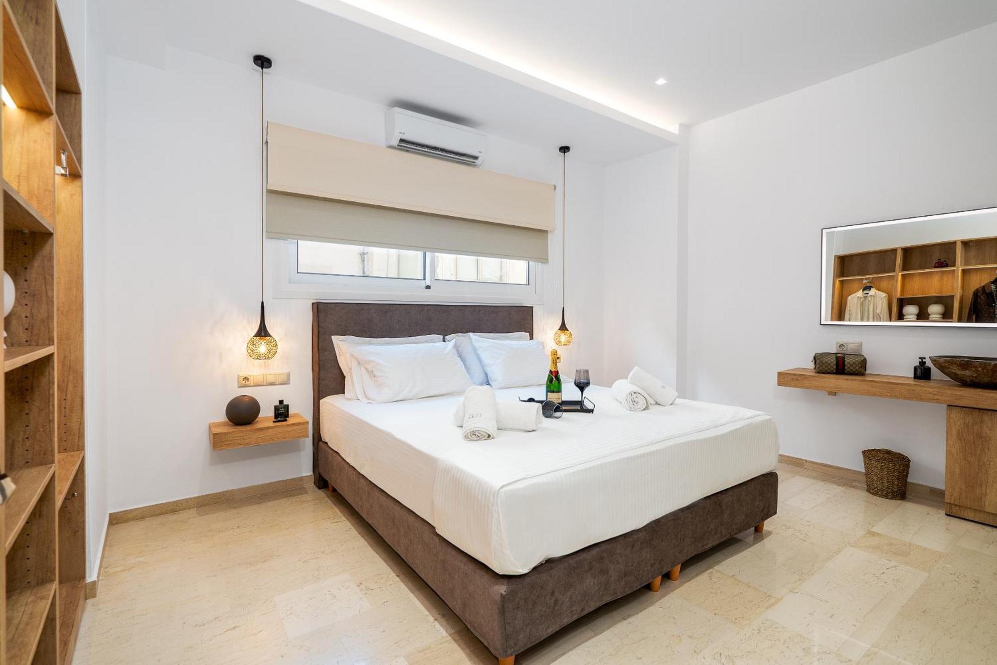 Luxury Suite In Downtown Heraklion Exteriör bild